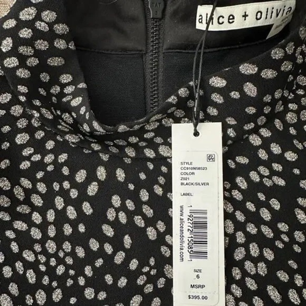 NWT Alice + Olivia Black Silver Dot Bodycon Dress Half Sleeve High Neck Size 6 - Picture 2 of 2